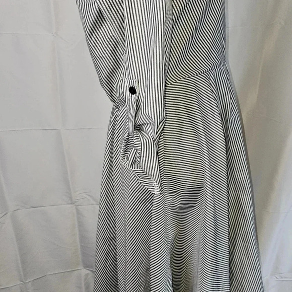 Mlle Gabrielle Striped Dress - Picture 6 of 10